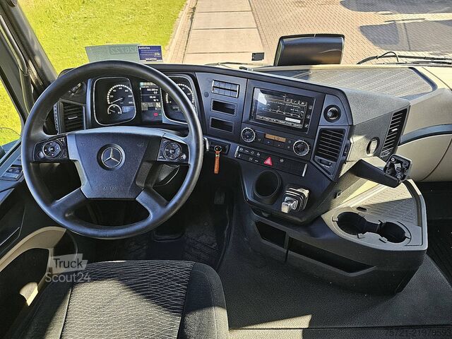 Standaard trekker MERCEDES-BENZ ACTROS 1843