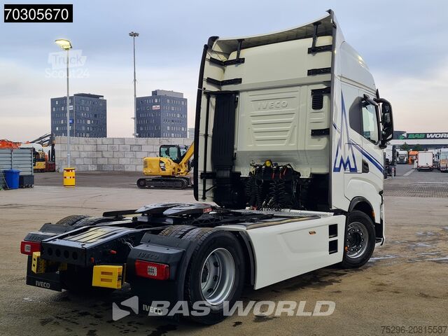 Standard-SZM Iveco S-Way 490 4X2 Retarder 2xTanks Navi