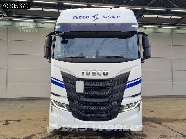 Standaard trekker Iveco S-Way 490 4X2 Retarder 2xTanks Navi