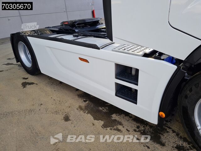 Standaard trekker Iveco S-Way 490 4X2 Retarder 2xTanks Navi