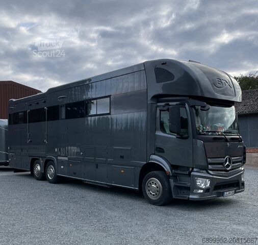 Samochód ciężarowy typu furgon MAN MAN TGL 8.180