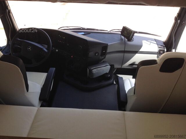 Samochód ciężarowy typu furgon MAN MAN TGL 8.180