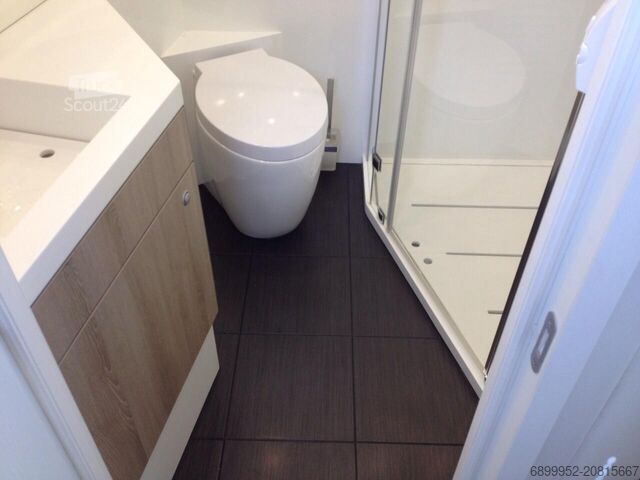 Samochód ciężarowy typu furgon MAN MAN TGL 8.180