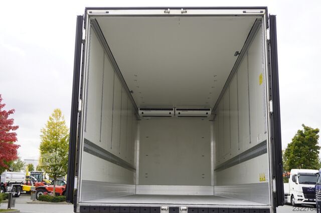 Kyld lastbil Volvo FH 500 6×2 / 19 EPAL KRONE refreer / ADR