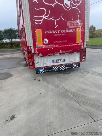 Semi-remorque pour bétail Bekkers 3 deks schommelvloeren