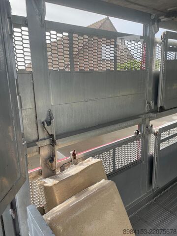 Semi-remorque pour bétail Bekkers 3 deks schommelvloeren