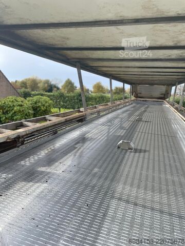 Semi-remorque pour bétail Bekkers 3 deks schommelvloeren