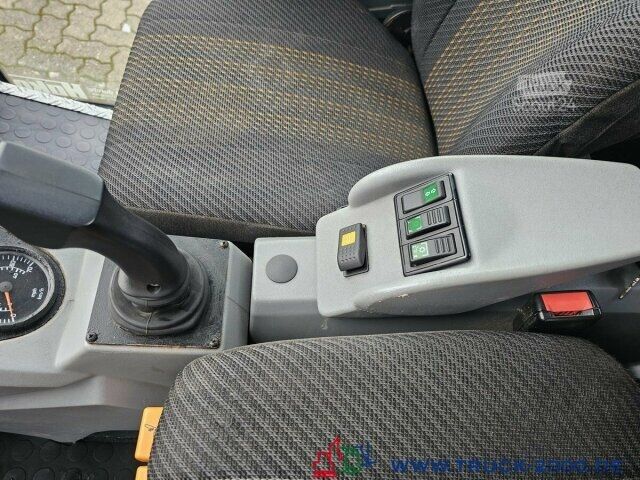 Sonderausbau-Transporter Multicar Tremo X56 Winterdienst Streuer + Schild - 10 TKM