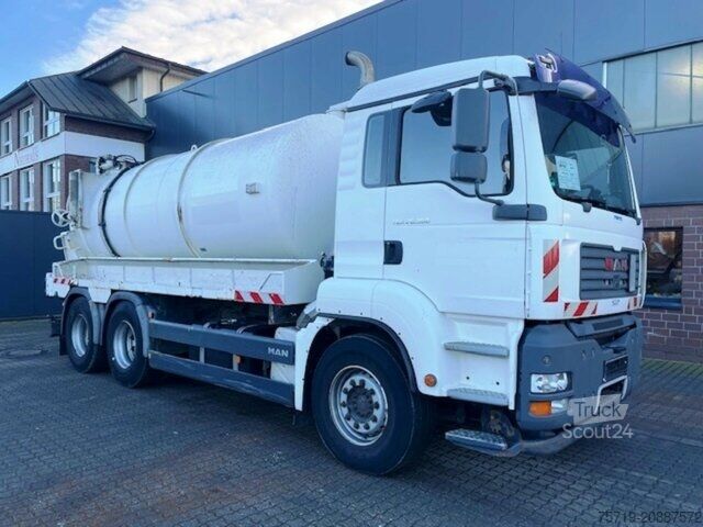 Autocisterna a vuoto MAN 26.360 6x4 TGA Saugwagen Kanal Müller 13cbm