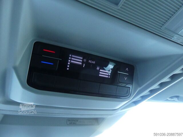 Minibus Volkswagen Crafter 35 Kombi 35 LR Maxi 8SITZER/RAMPE/KAM/TEMP