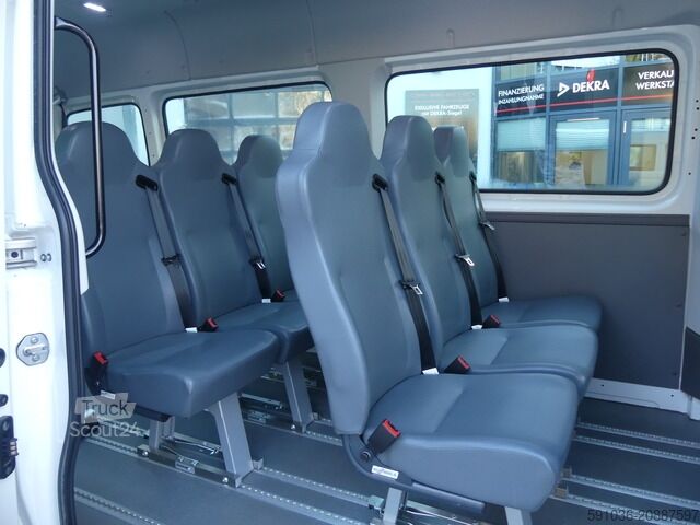 Minibus Volkswagen Crafter 35 Kombi 35 LR Maxi 8SITZER/RAMPE/KAM/TEMP