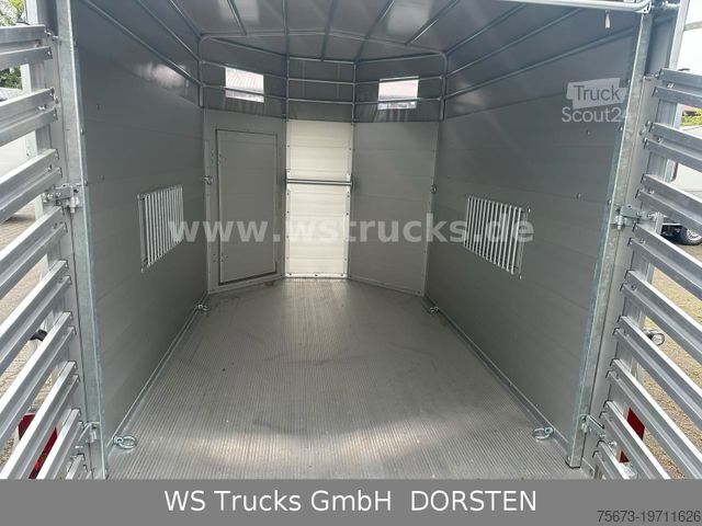 Remorcă pentru transport cai WST Edition 3000 2.000 kg Viehanhänger