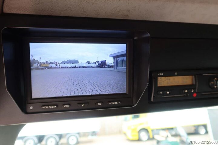 Autogru Mercedes-Benz Antos 2830 Kraanwagen open Laadbak Fassi F295 +...