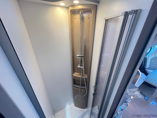 Polintegriran avtodom BÜRSTNER Lyseo TD 736 *Automatik*180PS*LED*