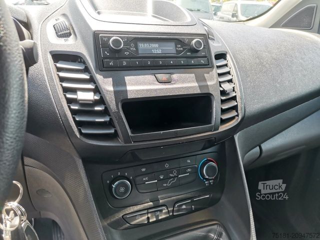 Slēgtais furgons FORD Transit Connect MAXI 1.5TDCI/74KW KLIMA/66585km