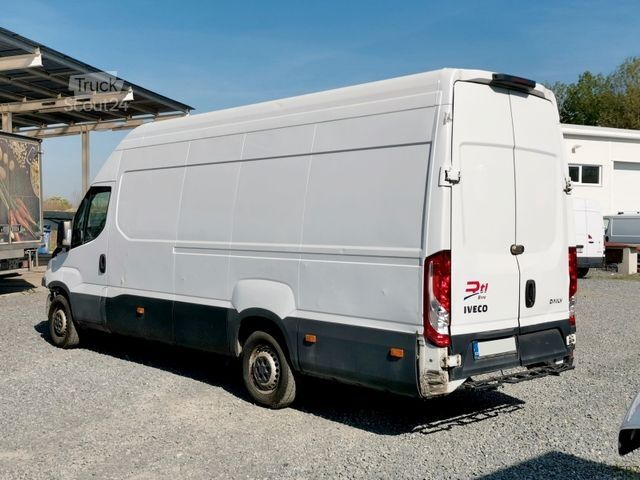 Dodávka s vysokou střechou IVECO Daily 35S15 SUPERMAXI XL/ UNFALL!/UNANGETRIEBE!