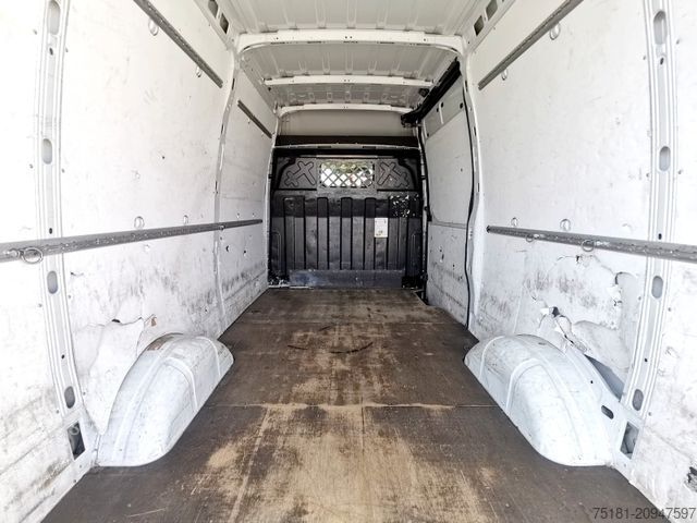 Dodávka s vysokou střechou IVECO Daily 35S16 MITTLE/ MA