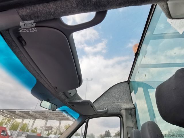 Autobus MERCEDES-BENZ 515/AT  BESICHTIGUNGSBUS/ 23 SITZE/ 80420KM!