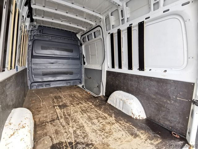 Furgon z wysokim dachem VOLKSWAGEN Crafter 2.0TDI/100KW MITTLE/ KLIMA/ 1.BESITZER