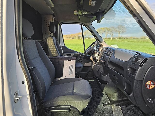 Stasjonsvogn med høyt tak RENAULT MASTER 2.3 L2H2 Navi Trekhaak!