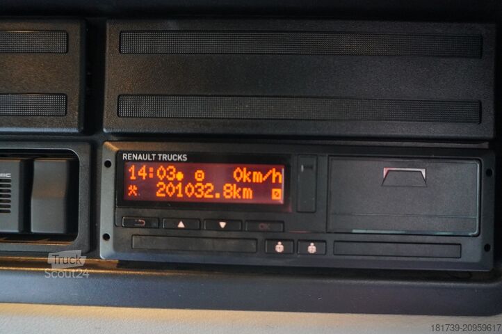 Platforma ar celtni Renault C280 DTI 8 / FASSI crane 5.6T / 560 mth