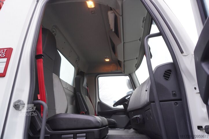 Platforma ar celtni Renault C280 DTI 8 / FASSI crane 5.6T / 560 mth