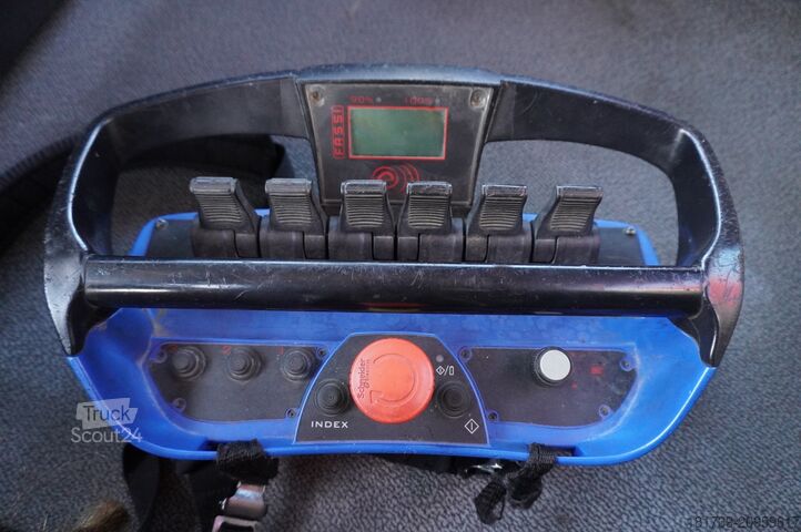 Platforma ar celtni Renault C280 DTI 8 / FASSI crane 5.6T / 560 mth