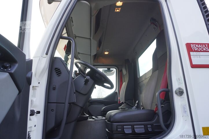 Platforma ar celtni Renault C320 P4x2 E6 / Fassi 5.6 t / Range 8 m /