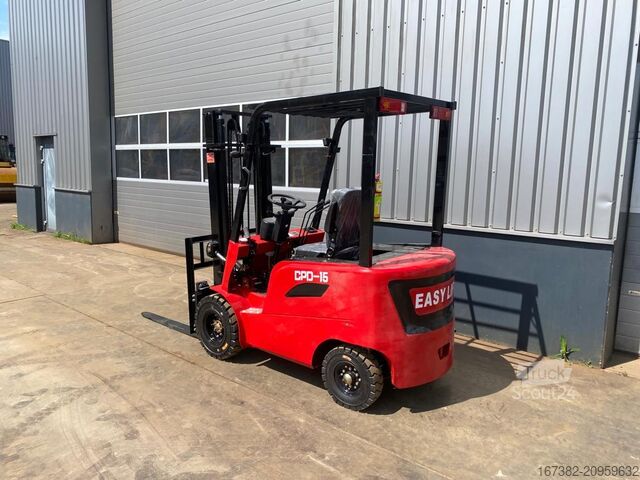 Chariot élévateur Easy Lift CPD 15