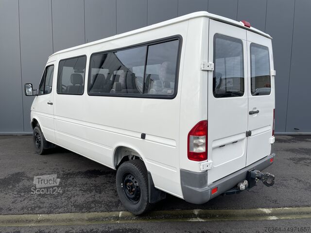Minibus Mercedes-Benz Sprinter 313 CDI 4x4 KLEINBUS 11-Sitzer