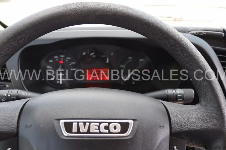 Minibus Iveco Daily / A60 C17 / 7.5m / Airco / Euro 6