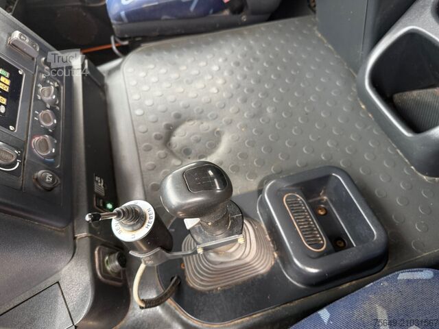 Camion benne à bras amovible Iveco-Magirus Trakker AT190T33W/P 4x4 Trakker AT190T33W/P 4x4, Winterdienstausstattung