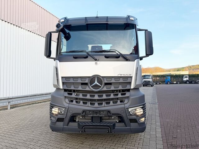 Lastbilchassi Mercedes-Benz Arocs 3253 L 8x4/4 Arocs 3253 L 8x4/4, MultimediaCockpit, Navi, Motorabtrieb