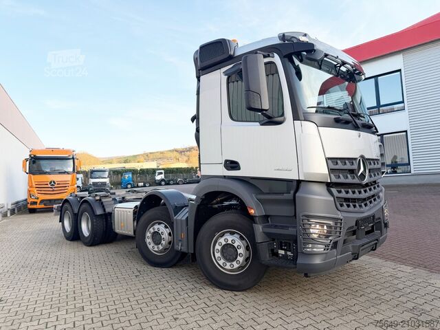 Lastbilchassi Mercedes-Benz Arocs 3253 L 8x4/4 Arocs 3253 L 8x4/4, MultimediaCockpit, Navi, Motorabtrieb