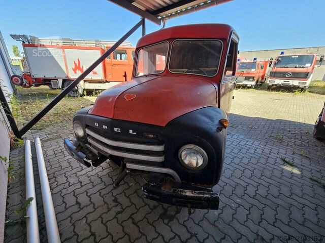 Camion de pompiers Opel Blitz LF8, Blitz, Oldtimer Feuerwehr, Restaurationsobjekt, Teilespender