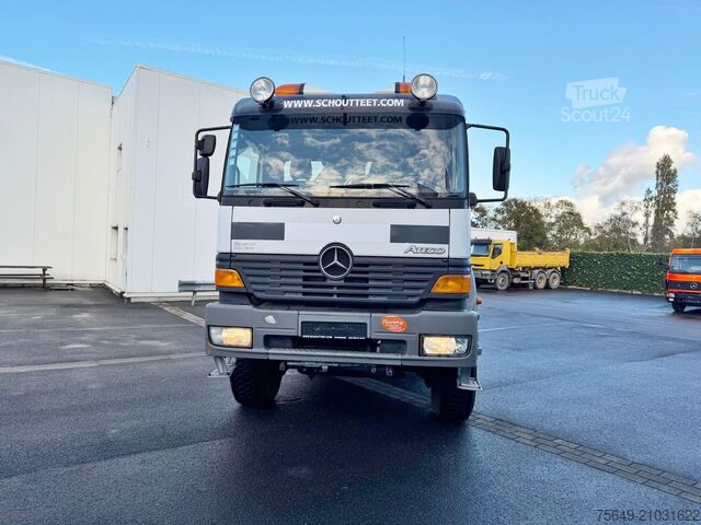 Grue à tour Mercedes-Benz Atego 1823AK 4x4 Atego 1823AK 4x4, Kran HIAB, Bordmatik