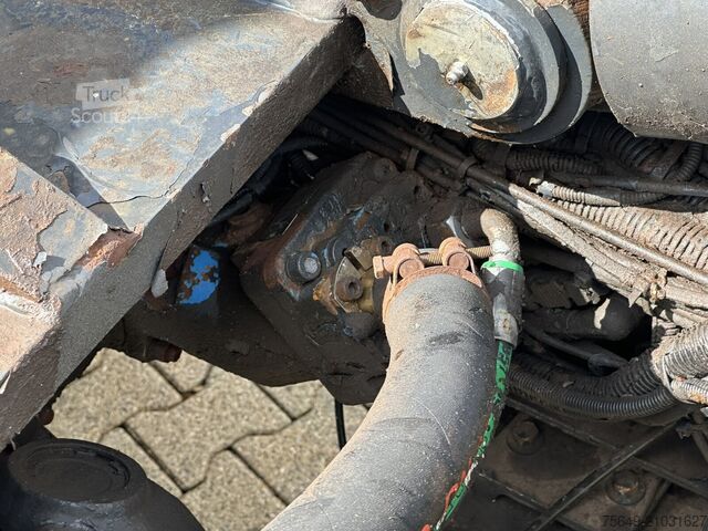 Lastbilchassi Iveco-Magirus Trakker AD190T33WP 4x4 Trakker AD190T33WP 4x4, Winterdienstausstattung