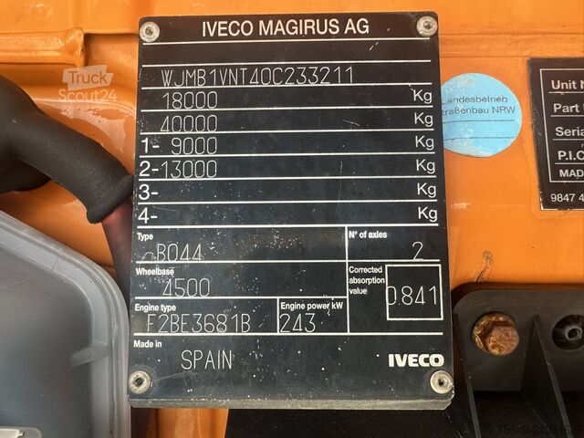 Lastbilchassi Iveco-Magirus Trakker AD190T33WP 4x4 Trakker AD190T33WP 4x4, Winterdienstausstattung