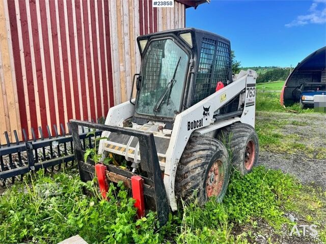 Погрузчик Bobcat 763 Skid-Steer Loader with Bucket, Grapple and Pal