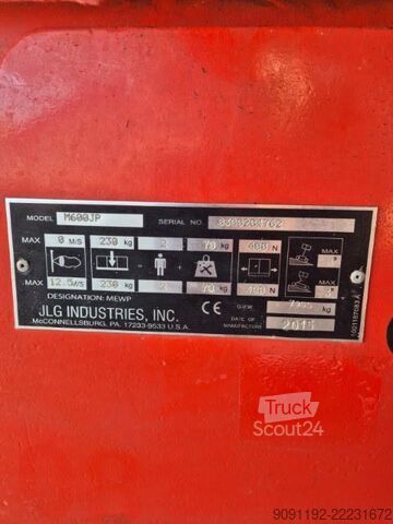 Scharnierende telescopische hoogwerker JLG M600JP