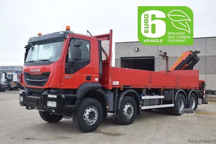 Camion-grue Iveco Trakker 360