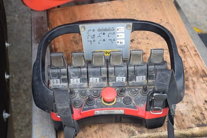 Camion-grue Iveco Trakker 360