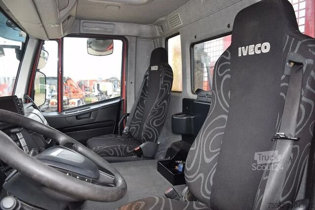 Camion cu macara Iveco Trakker 360