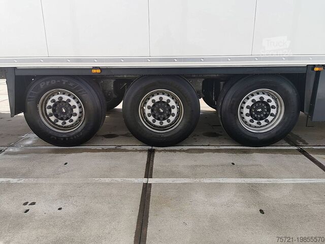 Transporte refrigerado/congelado SCHMITZ SKO 24