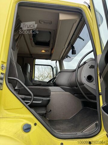 MTS standard DAF CF 330 Slaapcabine