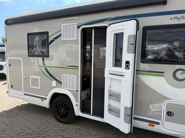 Halvintegrerad husbil CHAUSSON 720 Titanium Ultimate