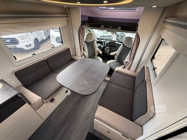 Halvintegrerad husbil CHAUSSON 720 Titanium Ultimate