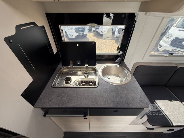 Halvintegrerad husbil CHAUSSON 720 Titanium Ultimate