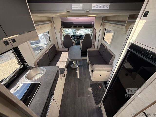 Halvintegrerad husbil CHAUSSON 720 Titanium Ultimate