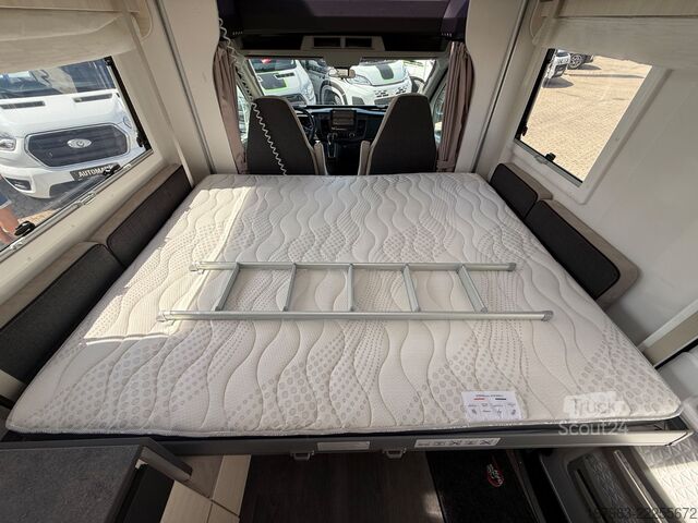 Halvintegrerad husbil CHAUSSON 720 Titanium Ultimate